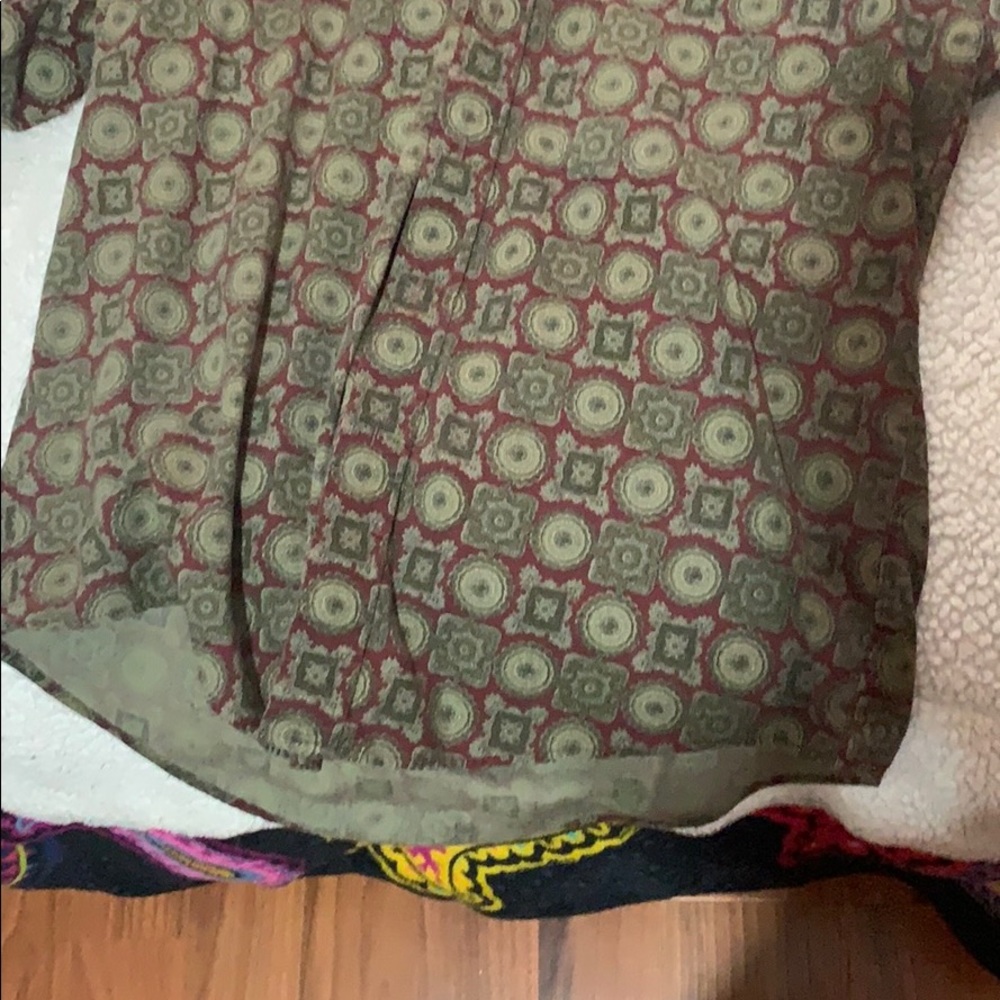 button up - Picture 2 of 5